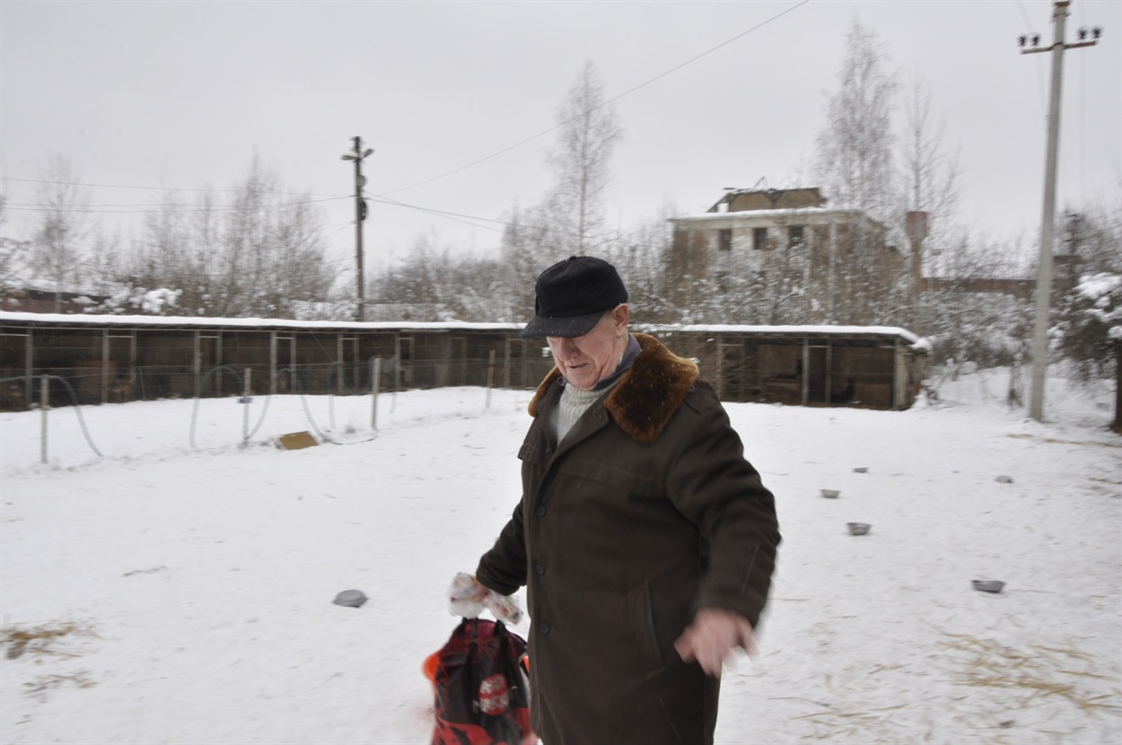 Калушанин, який щодня відвідує свою собаку у притулку