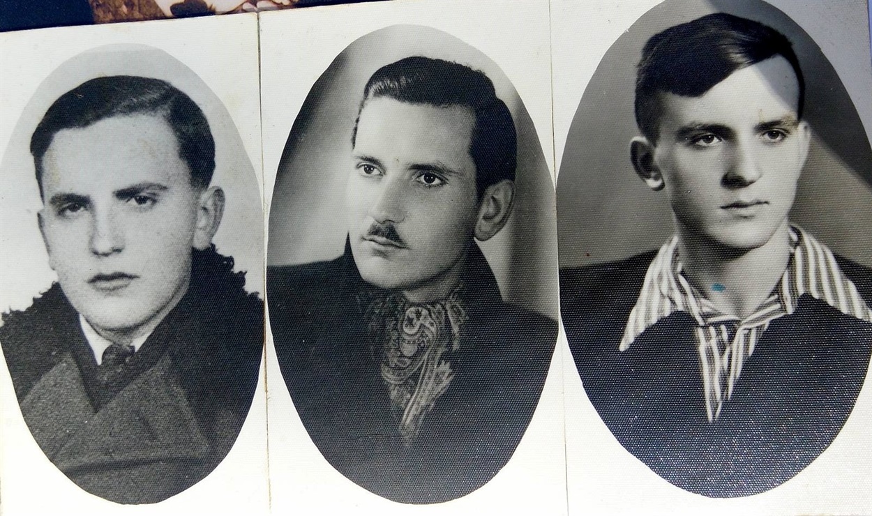 По центру - Ярослав Полатайко, доброволець дивізії СС "Галичина" 
