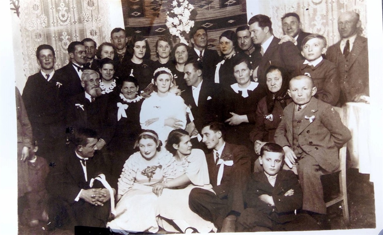 Весілля батьків Лідії Іваницької, 14 лютого 1937 року