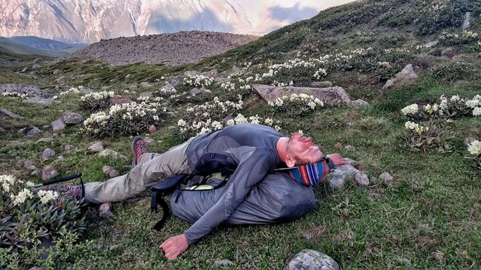 Саша Тутов під час сходження на гору Казбек