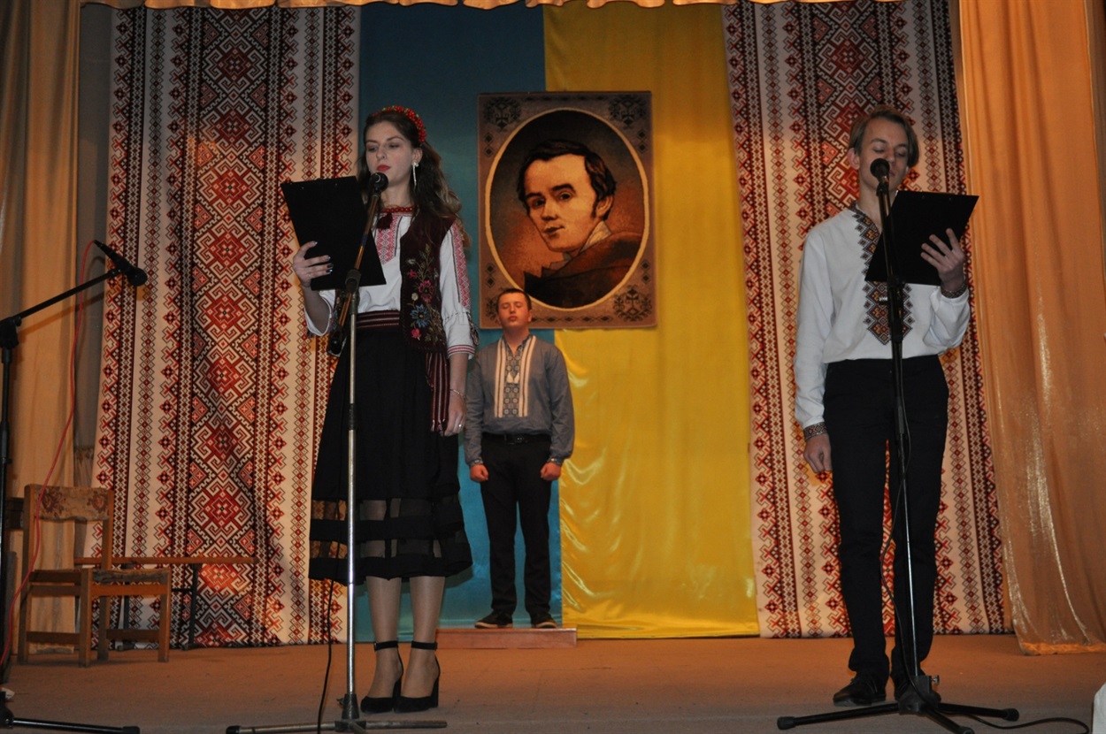Ілона Відізнська й Олег Гебура, с. Підмихайлівський ліцей
