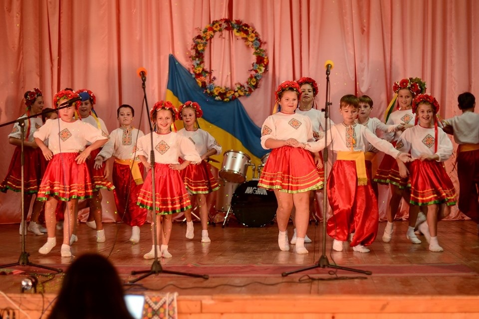 Кадри із концертної програми у Підмихайлі