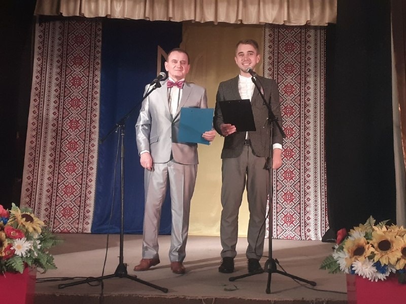 Ведучі Олександр Новосад, Радіон Прокопчук