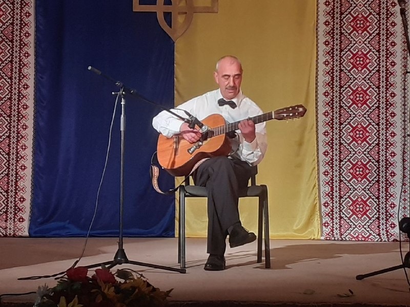 Зіновій Лесюк