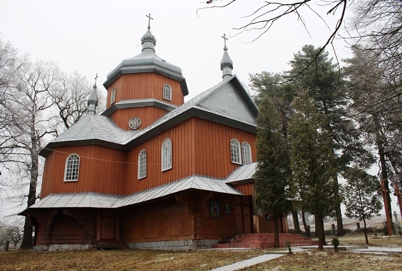 Церква мучениці Параскеви-П’ятниці, с. Довпотів